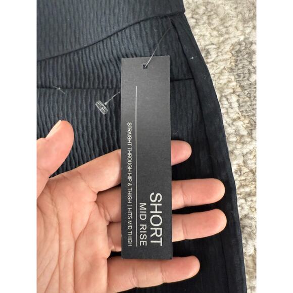 NEW Apt 9 Size 14 Flat Front Mid Rise Casual Shorts Black Button Zip NWT - Picture 12 of 14